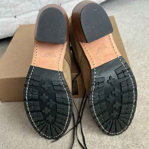 Like new Red Wing Heritage Clara Boot in Olive Mojave, Size 11 - Picture 6 of 10